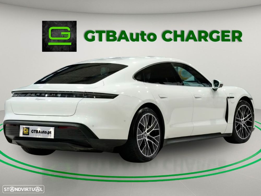 Porsche Taycan - 18