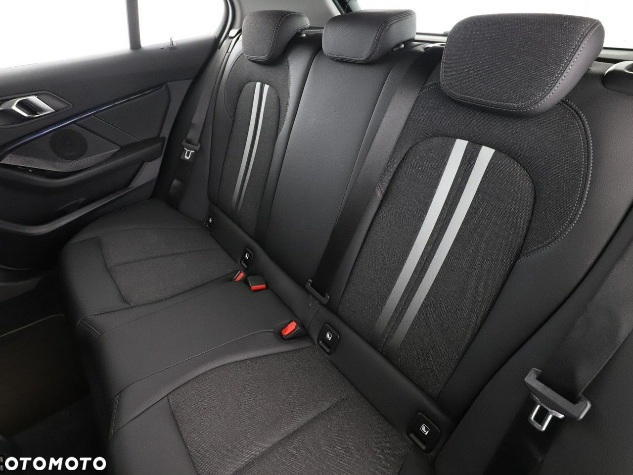 BMW Seria 1 120d xDrive ColorVision Edition sport - 17