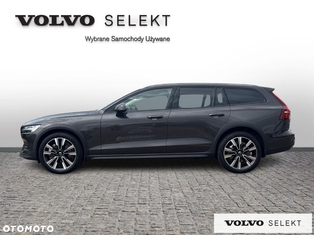 Volvo V60 Cross Country - 4