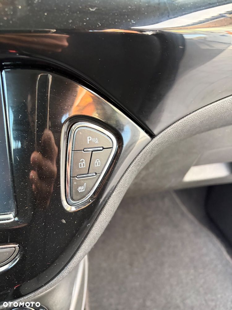 Opel Corsa - 20