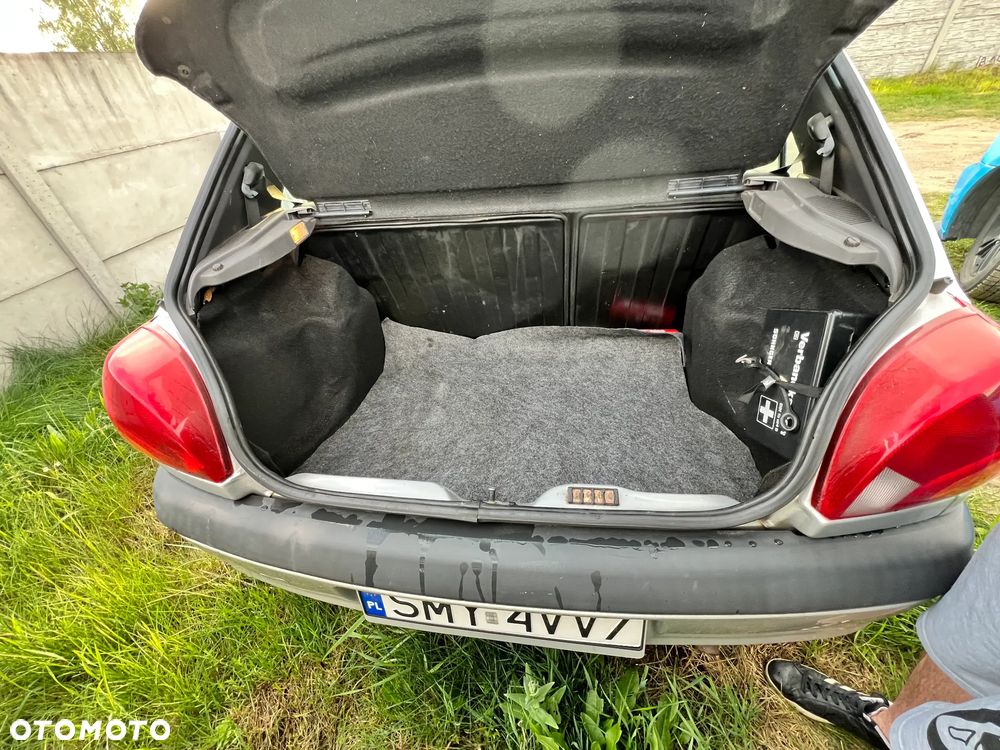 Ford Fiesta 1.3 Ghia - 13