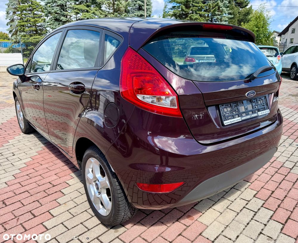 Ford Fiesta 1.25 Celebration - 3