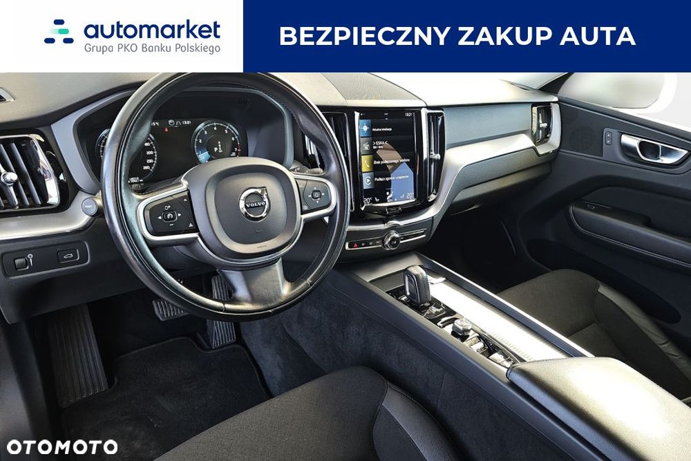 Volvo XC 60 B5 B AWD Momentum Pro - 11