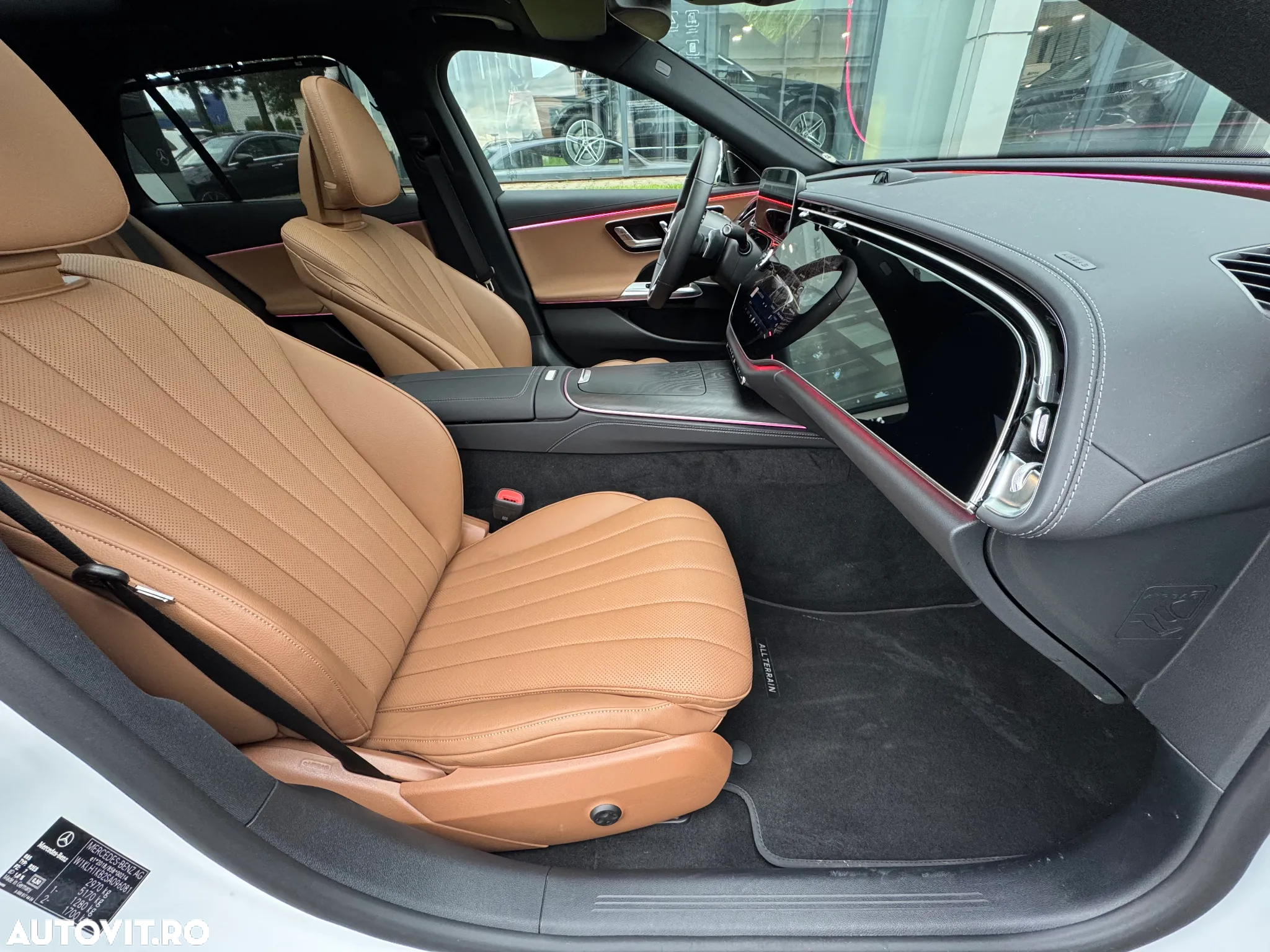 Mercedes-Benz E 300 Hybrid de All-Terrain 4MATIC Aut. - 8