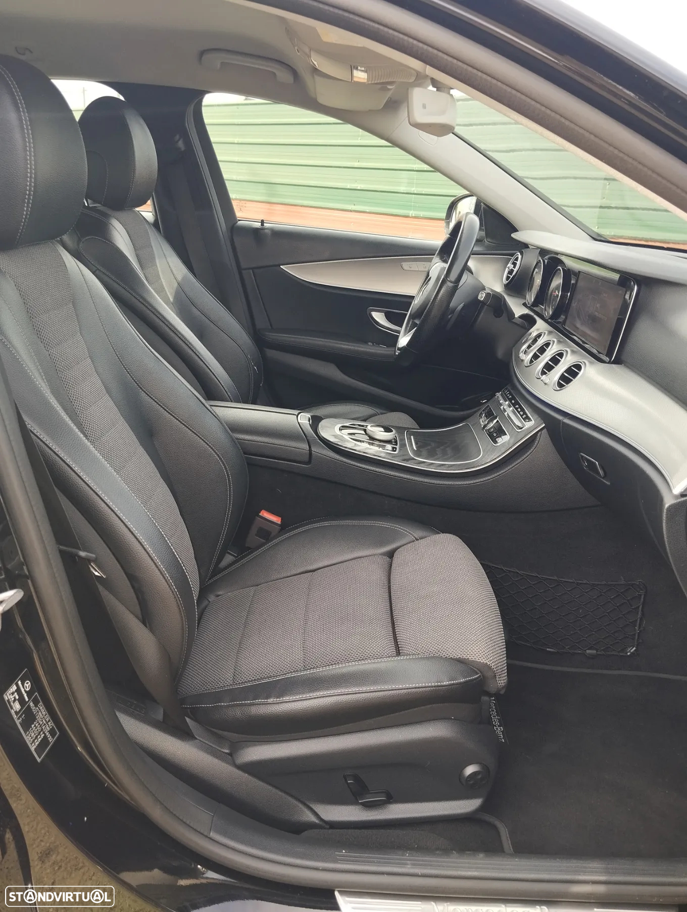 Mercedes-Benz E 220 d Avantgarde+ - 17