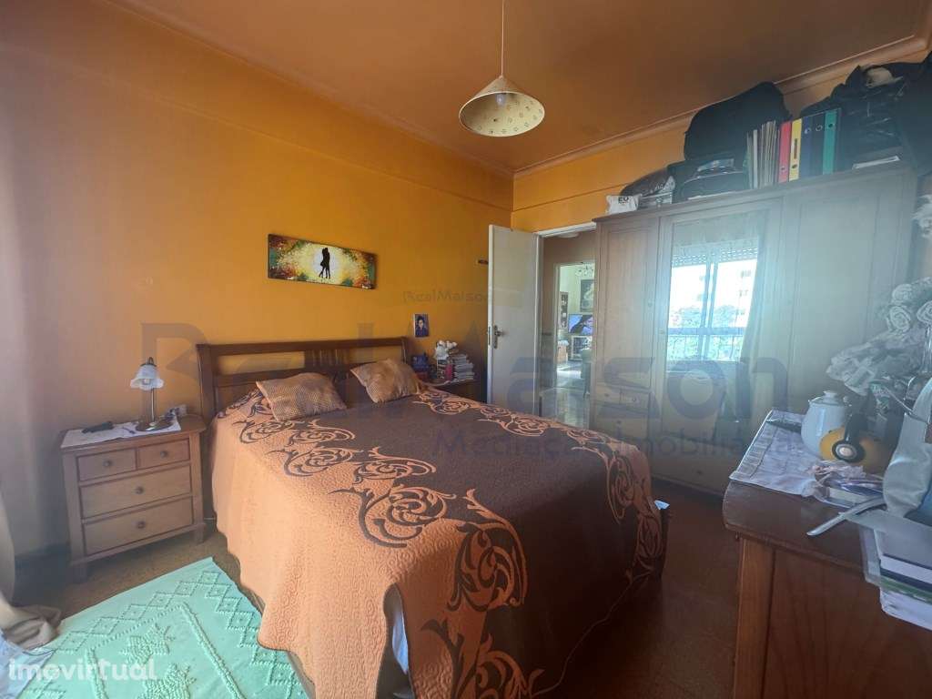 Vende-se Apartamento T2 - centro Mem Martins - Grande imagem: 3/14