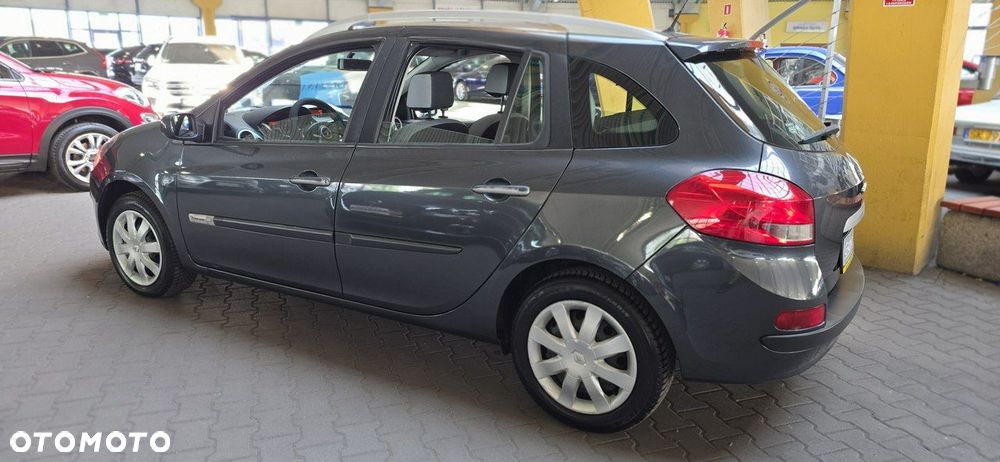 Renault Clio - 5