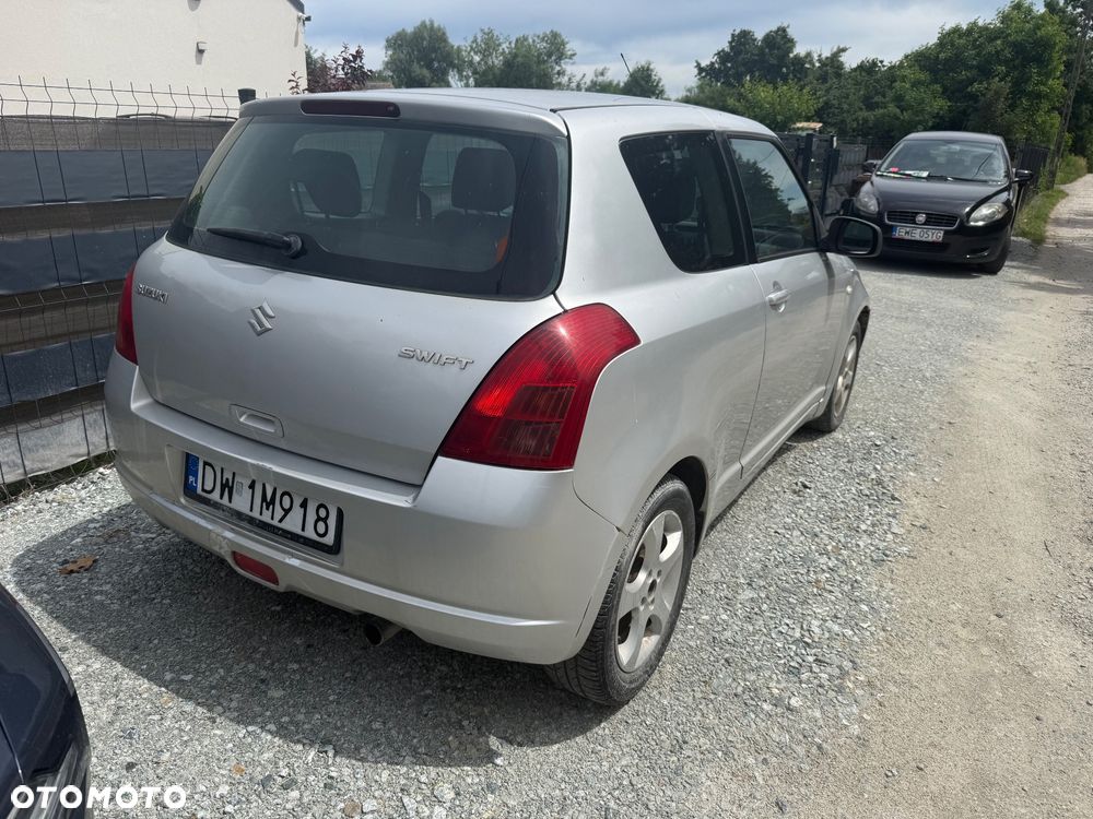 Suzuki Swift 1.3 DDiS 16v GL Airco - 3