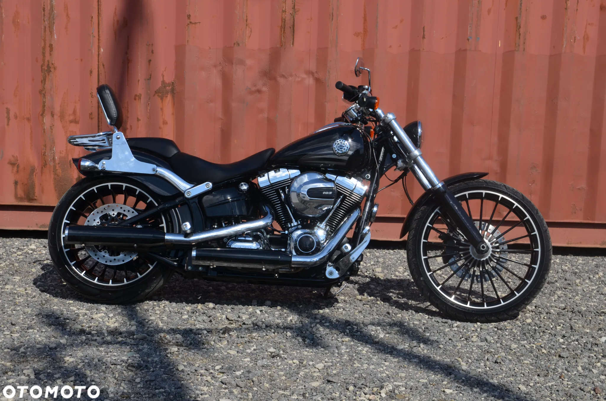 Harley-Davidson FXSB Breakout - 17