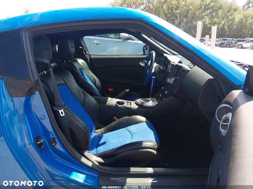Nissan 370 Z 3.7 V6 Pack1 - 6