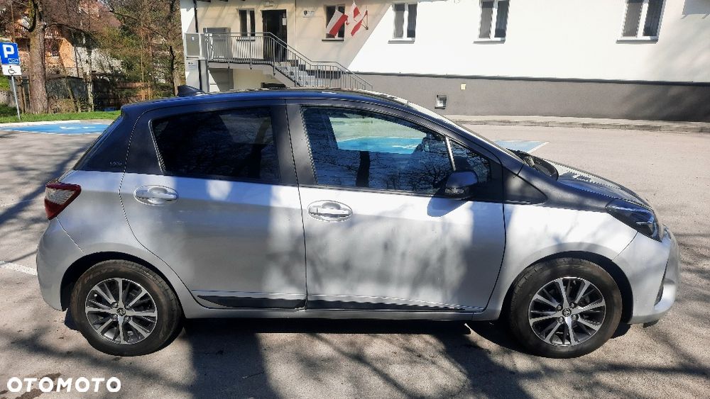Toyota Yaris 1.5 20th Anniversary CVT - 4