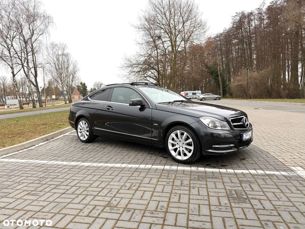 Mercedes-Benz Klasa C 250 (BlueEFFICIENCY) 7G-TRONIC - 7