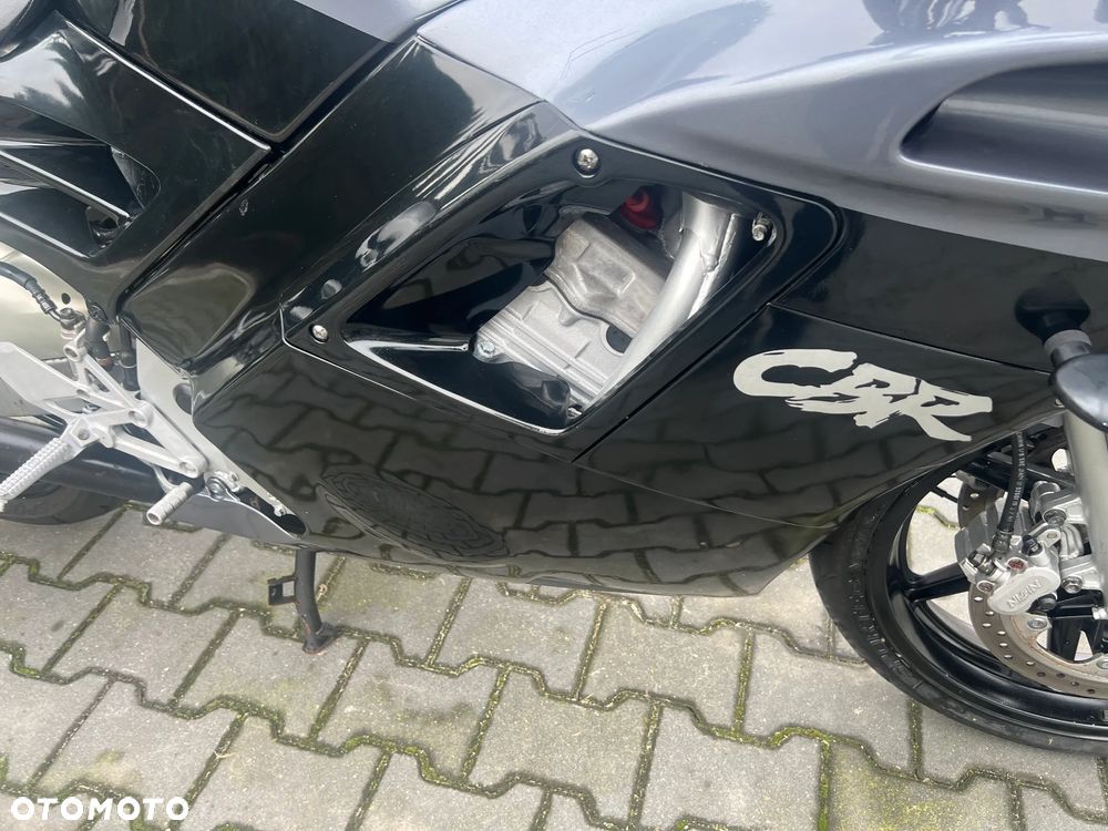 Honda CBR - 17