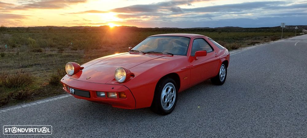 Porsche 928 - 15