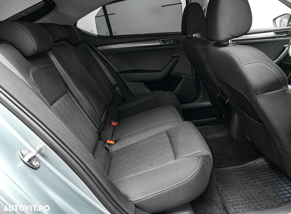 Skoda Superb 2.0 TDI DSG Style - 17