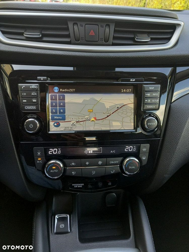 Nissan Qashqai 1.6 dCi DPF tekna - 33