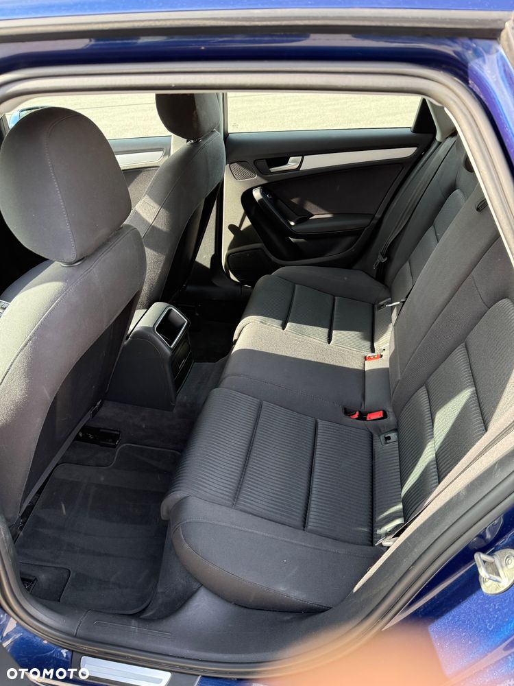Audi A4 Avant 2.0 TDI - 13