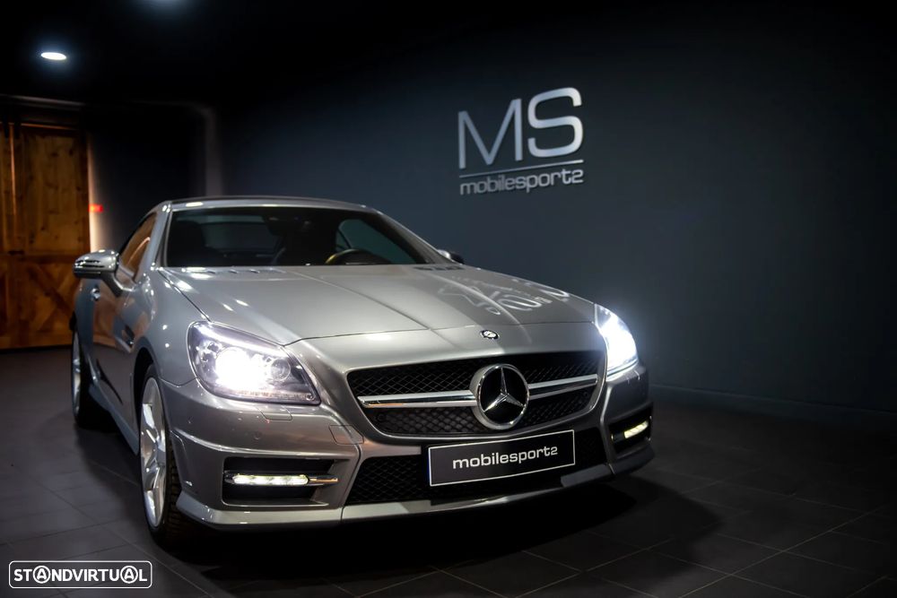 Mercedes-Benz SLK 200 (BlueEFFICIENCY) 7G-TRONIC - 4