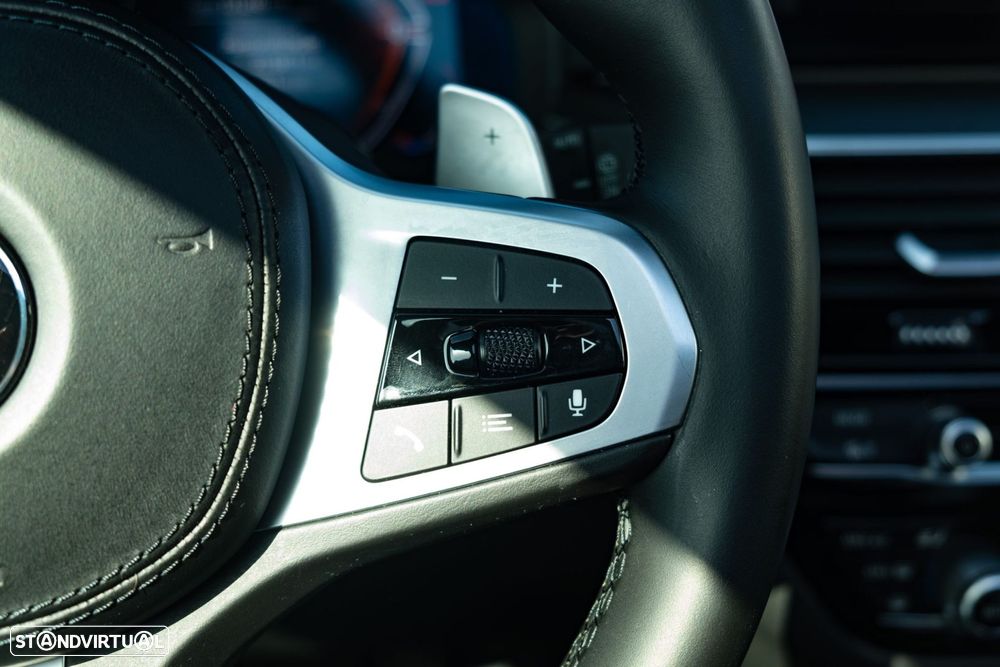 BMW 520 d Pack M Auto - 26