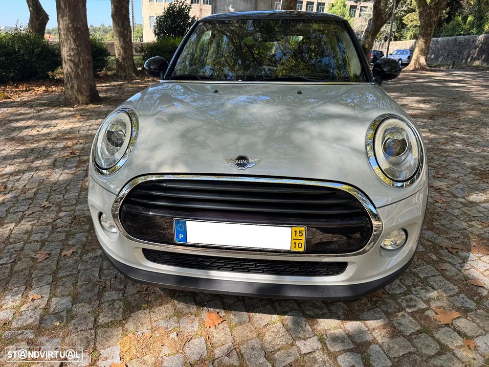 MINI 3 Portas Cooper D Auto - 2