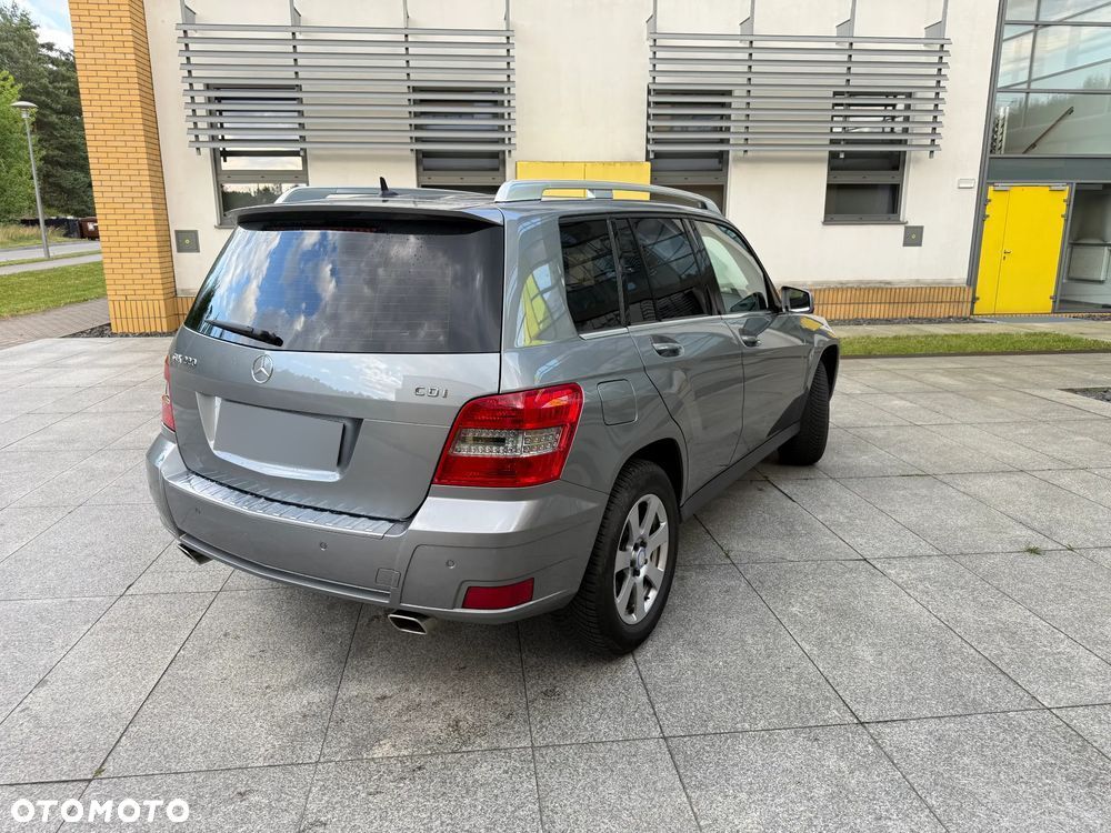 Mercedes-Benz GLK 220 CDI (BlueEFFICIENCY) - 4
