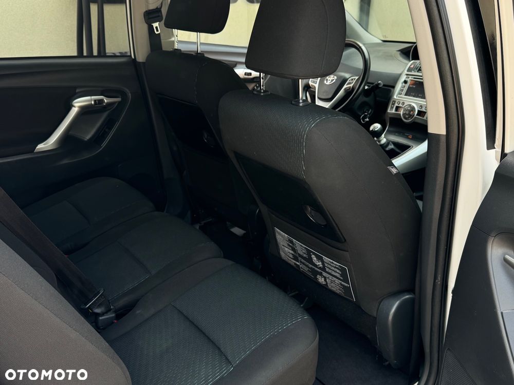 Toyota Verso 1.8 5-Sitzer Executive - 13