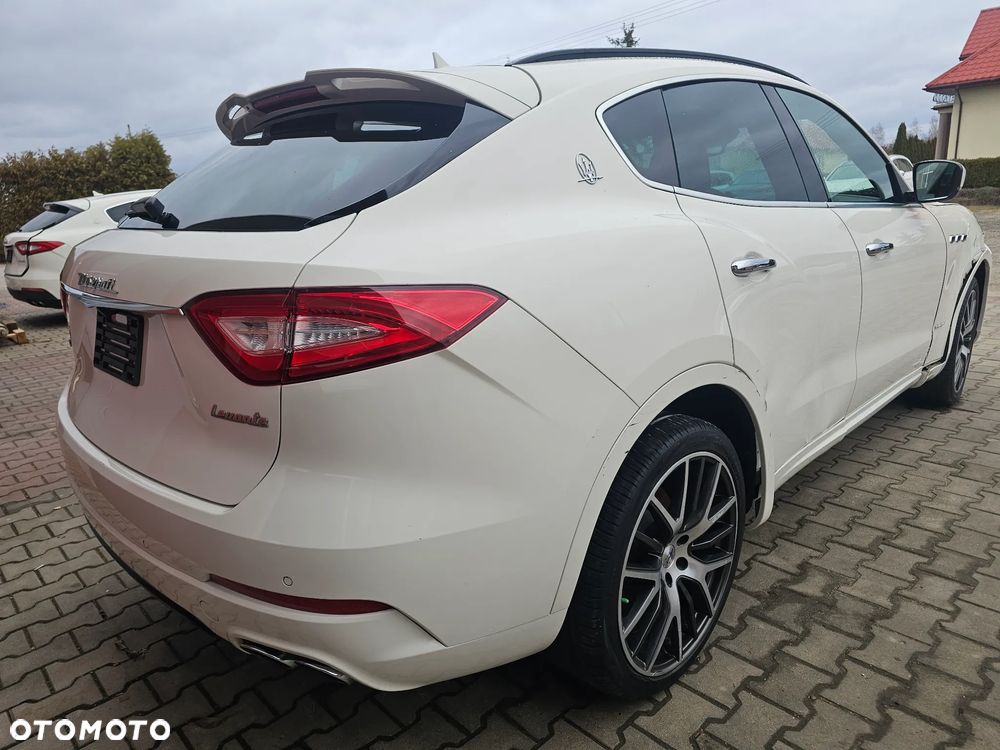 Maserati Levante S Q4 GranSport - 3