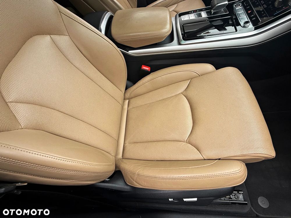 Audi Q8 SUV TDI quattro 210 kW tiptronic - 29