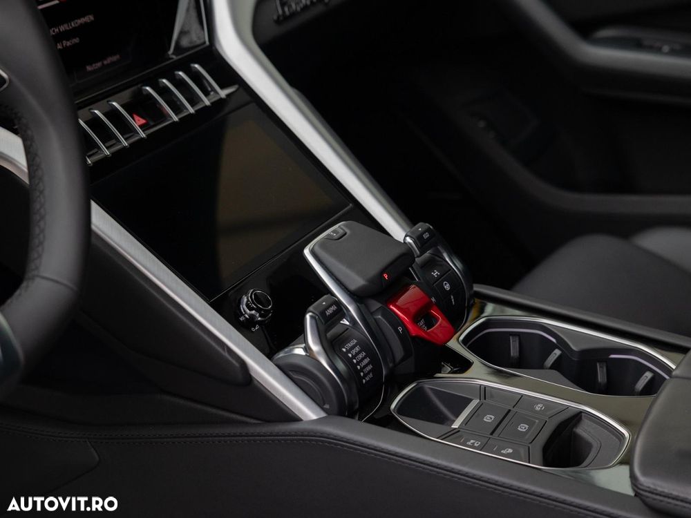 Lamborghini URUS - 22