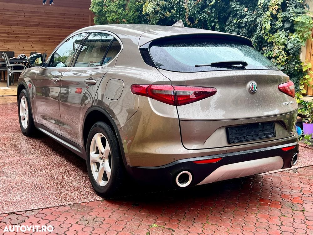 Alfa Romeo Stelvio 2.2 Diesel 16V AT8 Super - 3