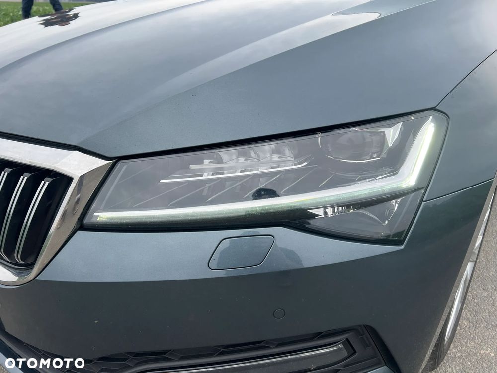 Skoda Superb 2.0 TDI SCR Ambition DSG - 11