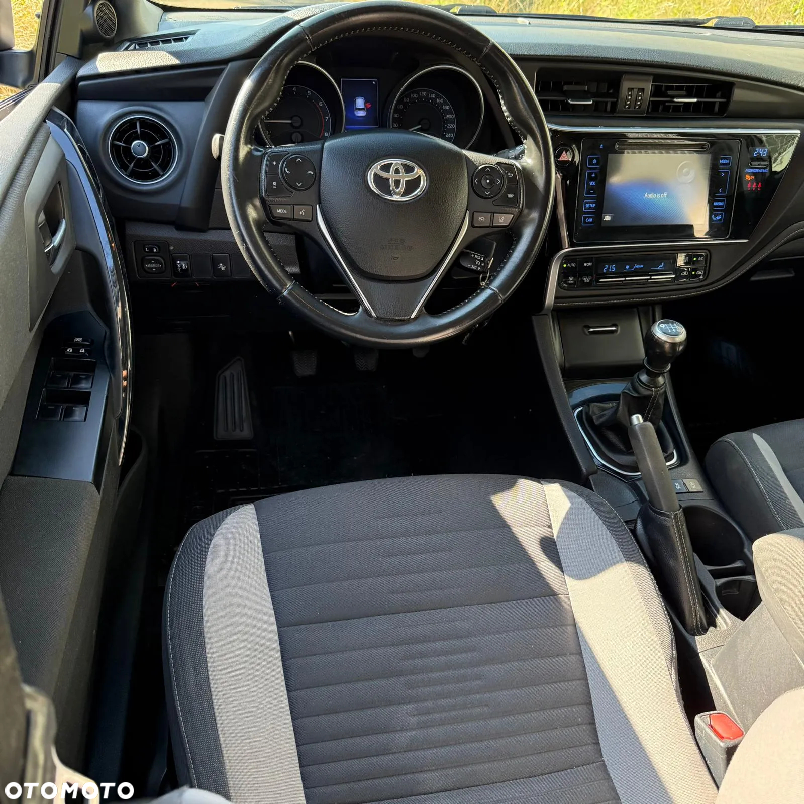Toyota Auris 1.2 T Prestige - 22