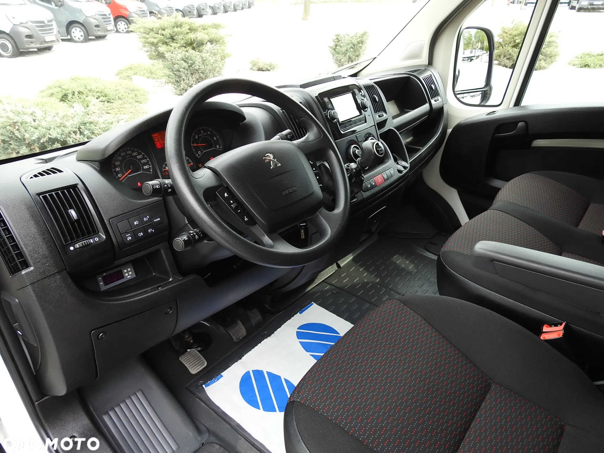 Peugeot BOXER FURGON CHŁODNIA 0*C TEMPOMAT NAWIGACJA KLIMATYZACJA 135KM [ S45902 ] - 3