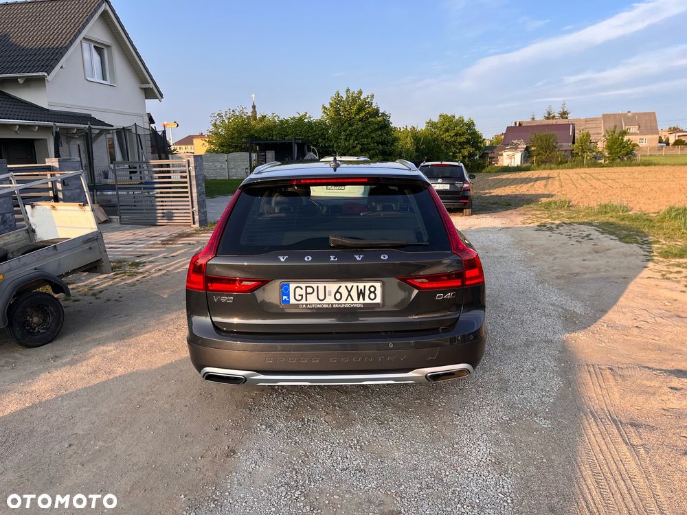 Volvo V90 D4 AWD Geartronic Momentum - 2