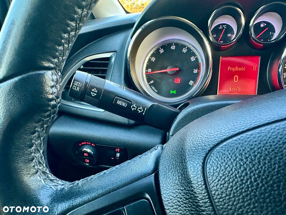 Opel Astra 1.4 Turbo Color Edition - 36