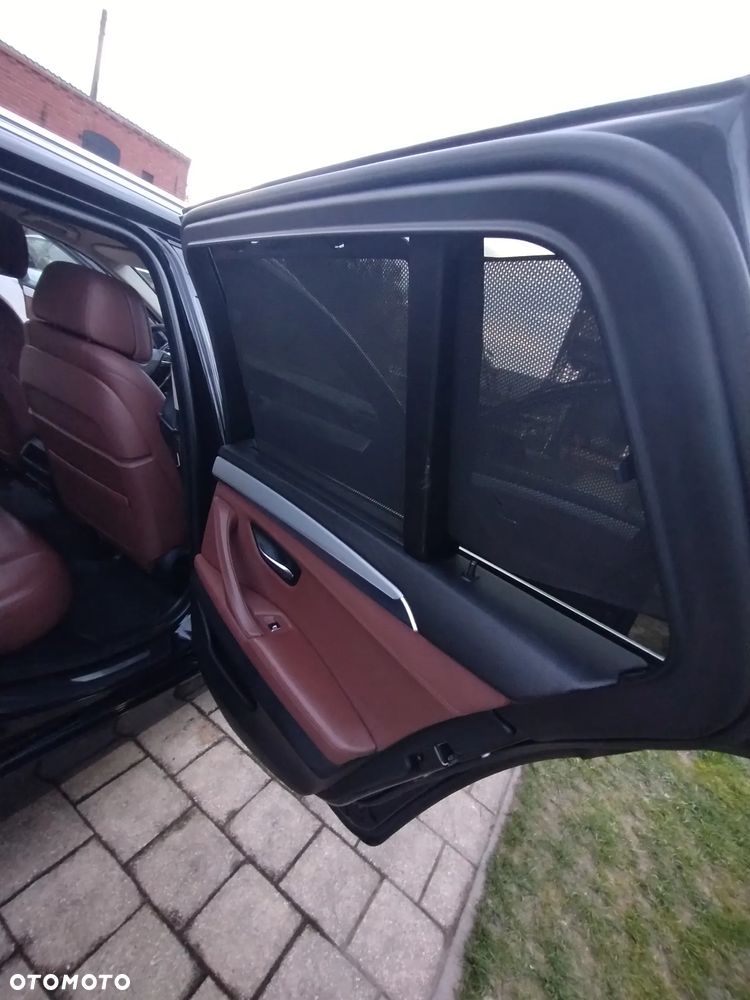 BMW Seria 5 530d Luxury Line - 36