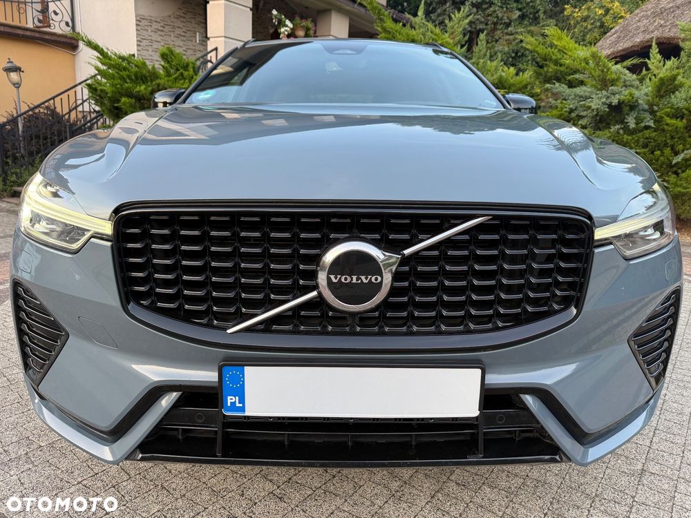 Volvo XC 60 B4 D Plus Dark - 3