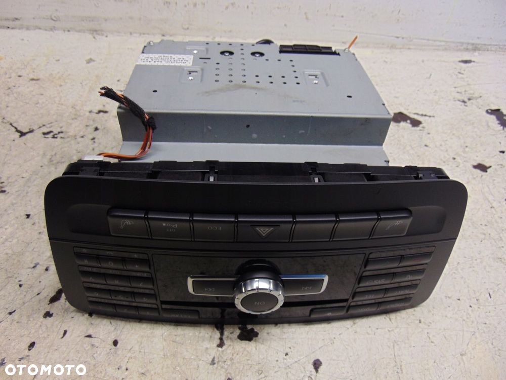 FABRYCZNE RADIO CD MERCEDES B KLASA W246 EUROPA - 2