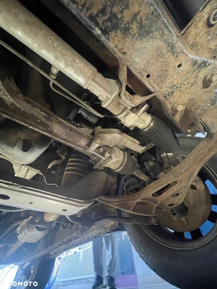 Suzuki Grand Vitara 1.6 Comfort Style - 30