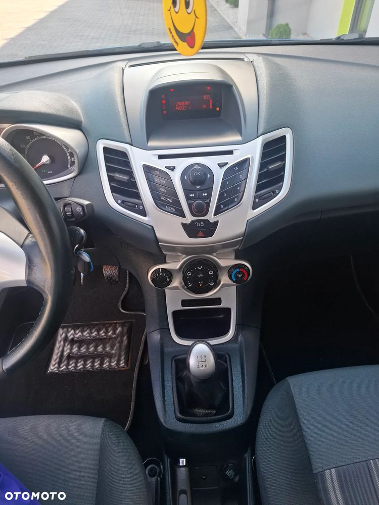 Ford Fiesta 1.25 Ghia - 10