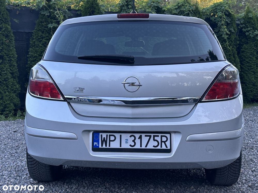 Opel Astra 1.6 Exklusiv - 6