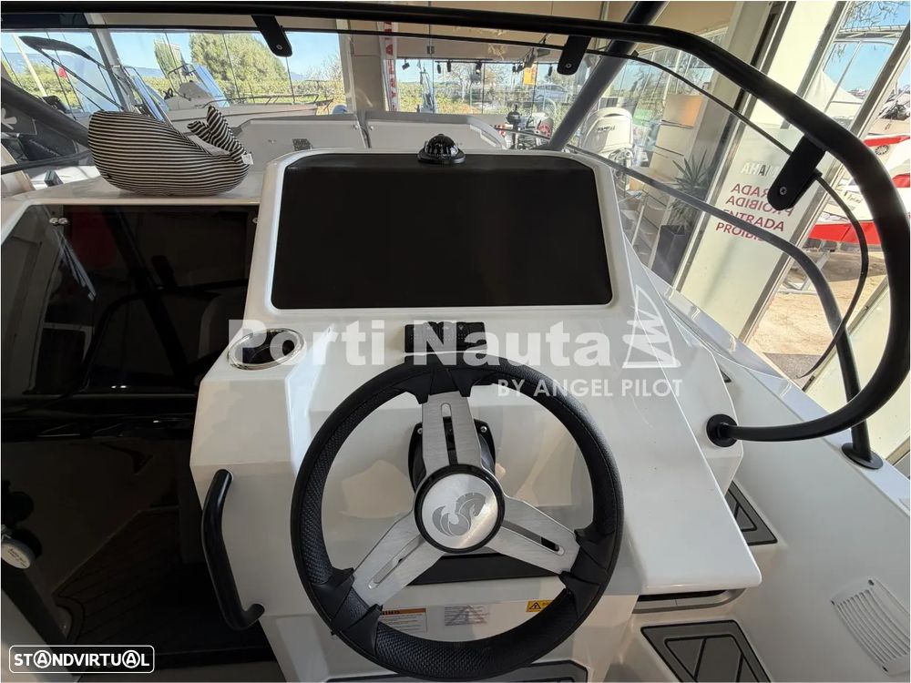 Beneteau Flyer 8 SUNdeck V2 - 12