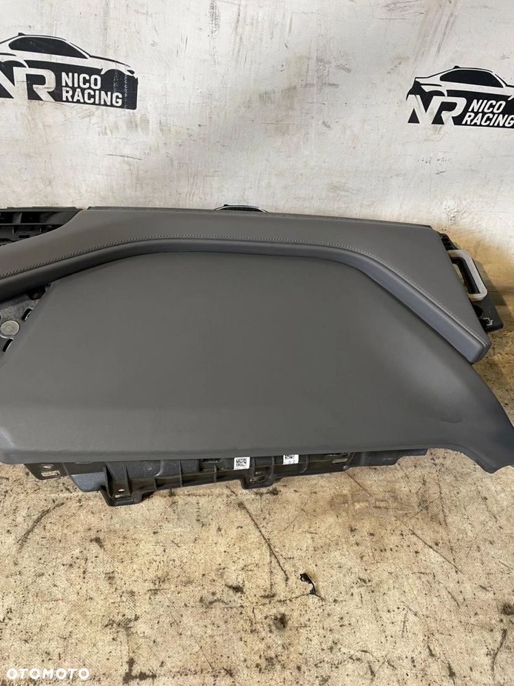 DESKA ROZDZIELCZA KOKPIT KONSOLA BMW 7 G70 LEDER ATLASGRAU HUD - 4