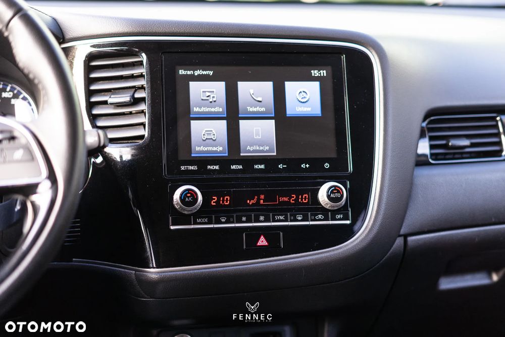 Mitsubishi Outlander - 23