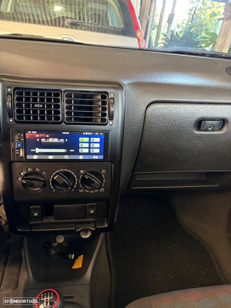 VW Polo 1.3 Fox - 14