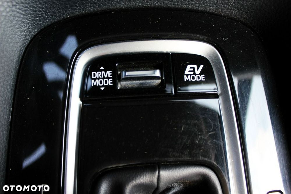 Toyota Corolla 1.8 Hybrid Comfort - 21