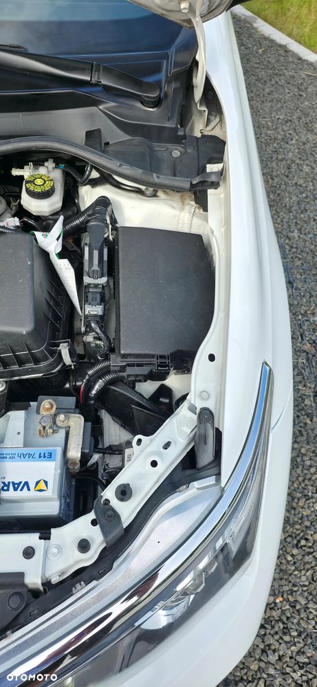 Toyota Auris 1.4 D-4D Premium - 22