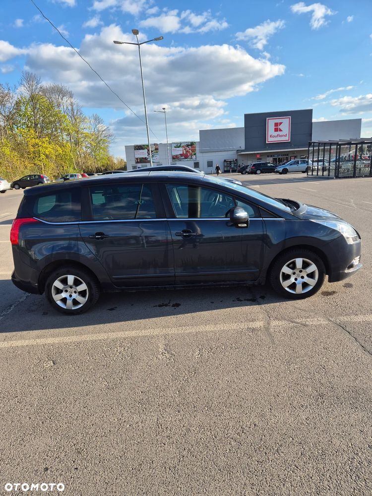 Peugeot 5008 1.6 HDi Access - 2