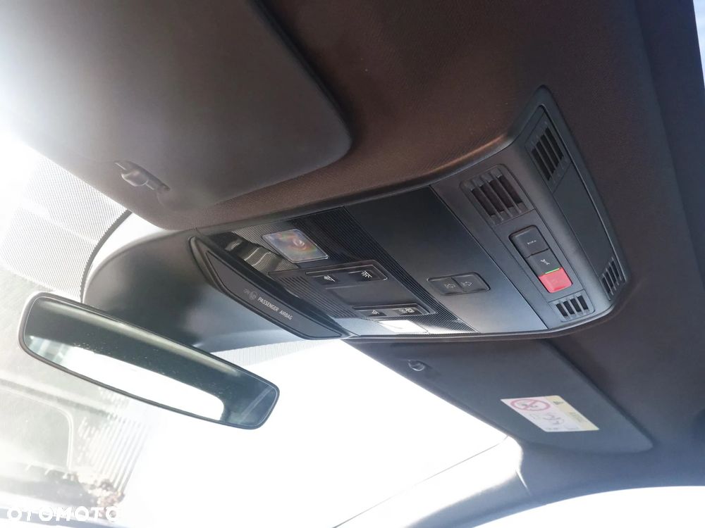 Skoda Kamiq 1.0 TSI Monte Carlo DSG - 40