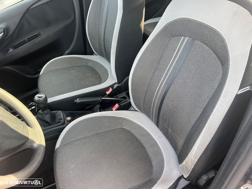 Fiat Punto 1.3 M-Jet Easy S&S - 14